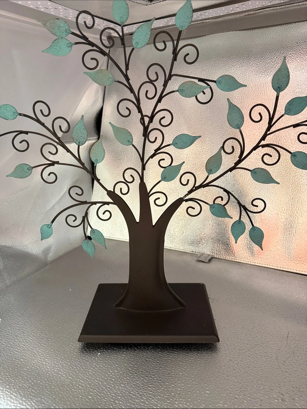 Hallmark Family Tree Ornament For Pictures or Ornaments.